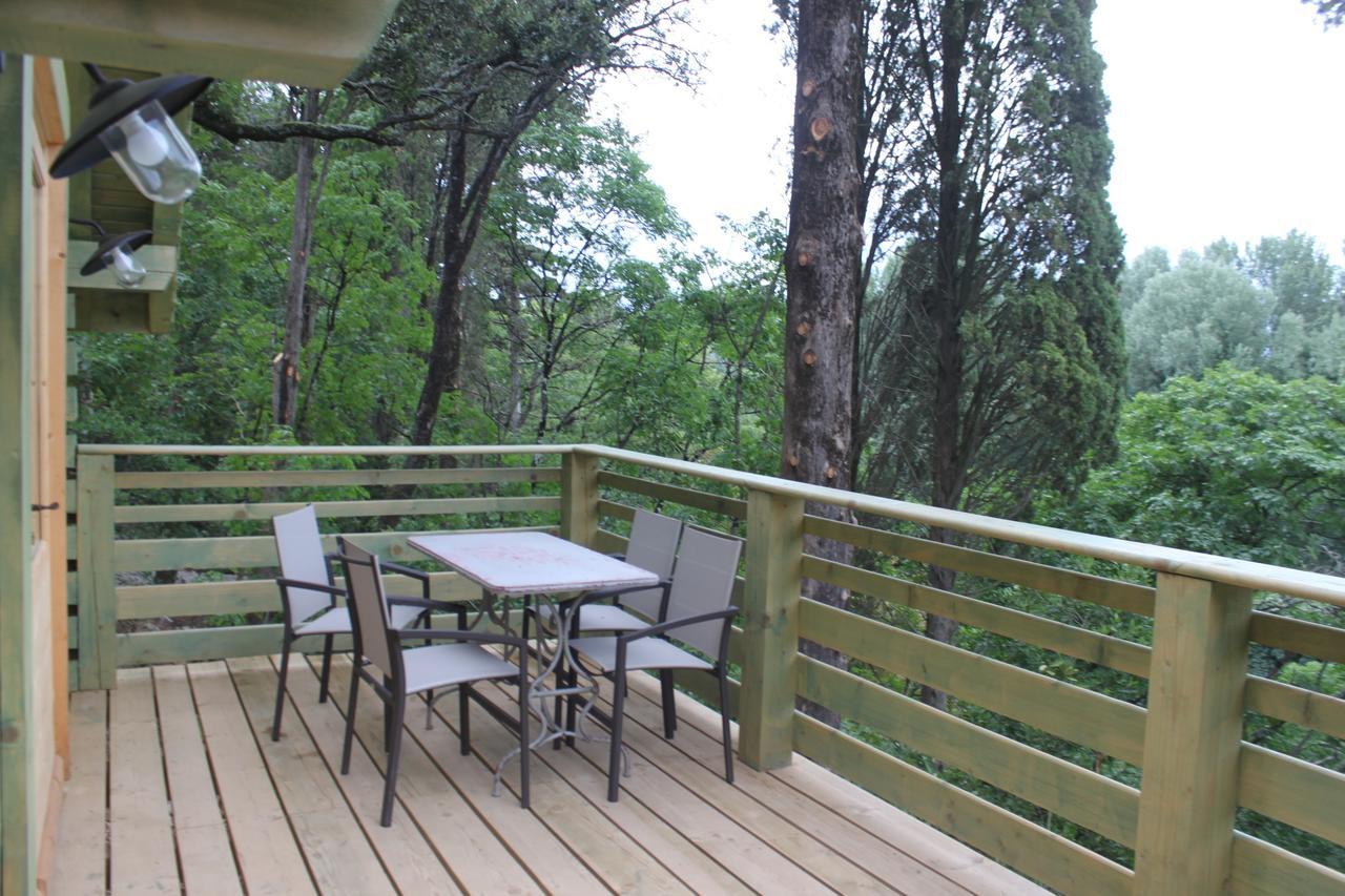 Les Cabanes Dans Les Bois Logis Hotel Villedubert Esterno foto