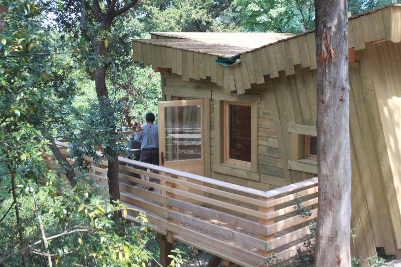 Les Cabanes Dans Les Bois Logis Hotel Villedubert Camera foto